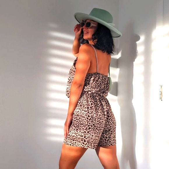 Leopard romper size S - Picture 4 of 7